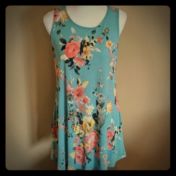 PinkLily Dresses & Skirts - PinkLily Dress with Pockets NWOT